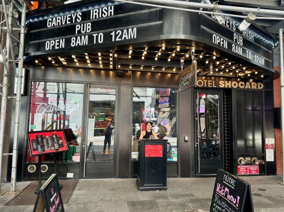 Garvey’s Irish Pub